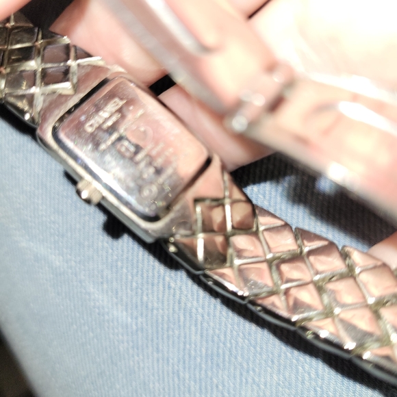 Vintage Channel Quartz Woman's Designer Watch - Picture 6 of 12